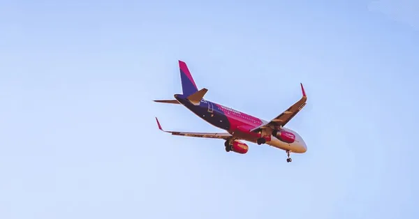 Cancelled or delayed Wizz Air flight - how to obtain compensation?