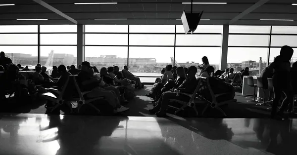 Odszkodowanie za odwołany lub opóźniony lot z powodu strajku pracowników linii lotniczych - kiedy możesz je uzyskać? - AirCashBack