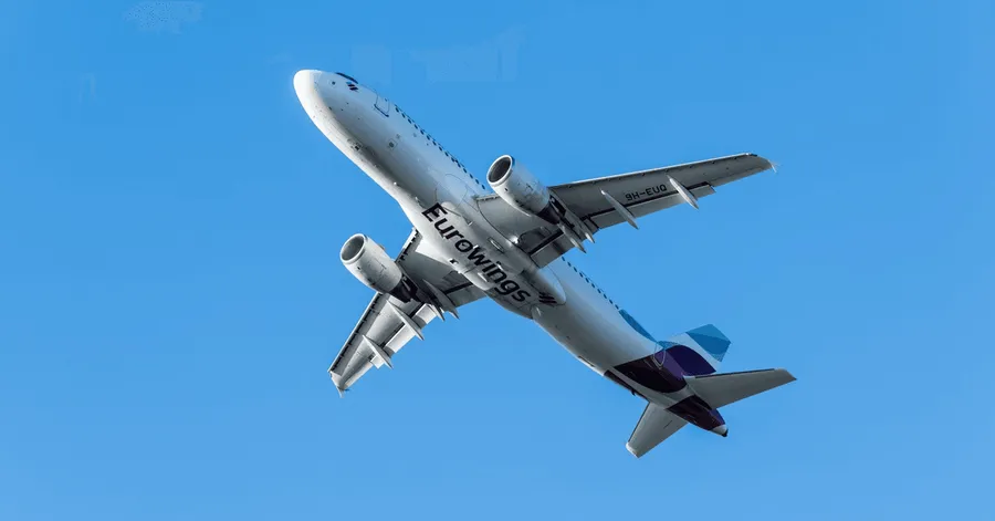 Linie lotnicze domagają się odszkodowania za blokady aktywistów na lotniskach