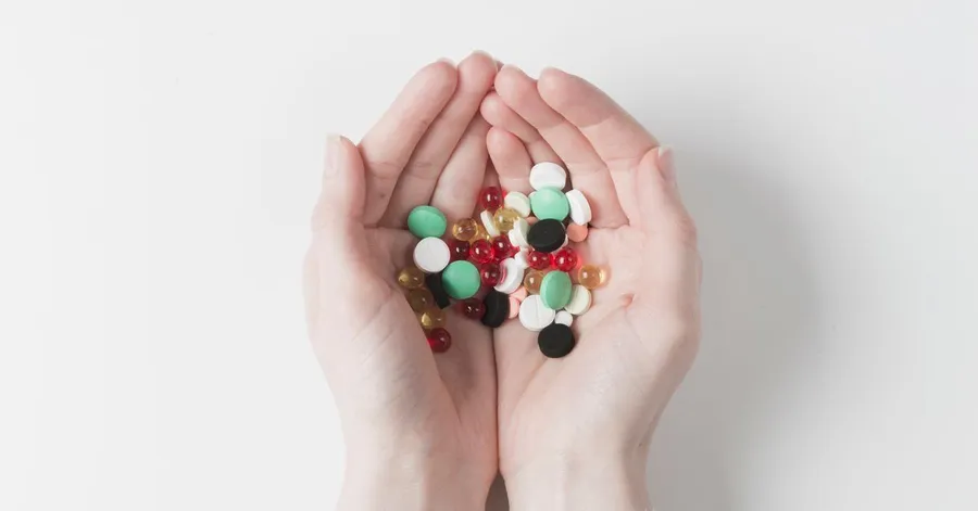 Medicamente în avion – cum să transporţi medicamentele în bagajul de mână?