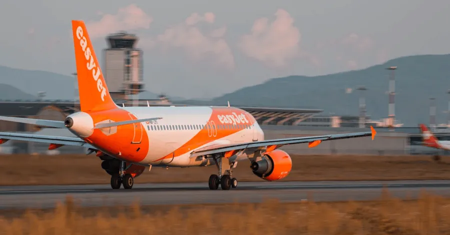 Pracownicy personelu pokładowego EasyJet w Hiszpanii planują trzydniowy strajk