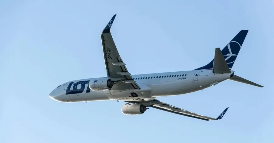 Problematyczna podróż z Bangkoku do Warszawy - samolot LOT-u miał aż 6 godzin opóźnienia