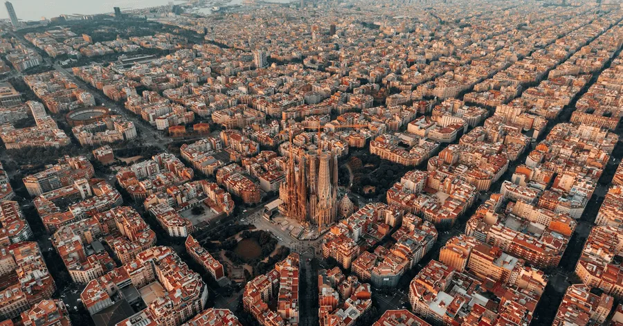 Retrasos y vuelos cancelados en el Aeropuerto de Barcelona El Prat: Todo lo que necesitas saber