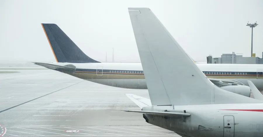 Zderzenie samolotów na pasie startowym w Tokio - błąd ludzki czy nieszczęśliwy przypadek?